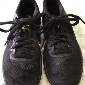 Women’s Nike flex worn once very good condition